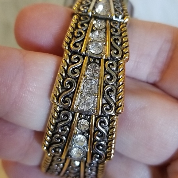 Accutime Watch Co. Ladies Watch Bracelet - Picture 4 of 13